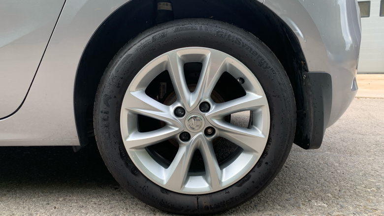 Vauxhall Corsa 1.2 SE 5dr Petrol Hatchback